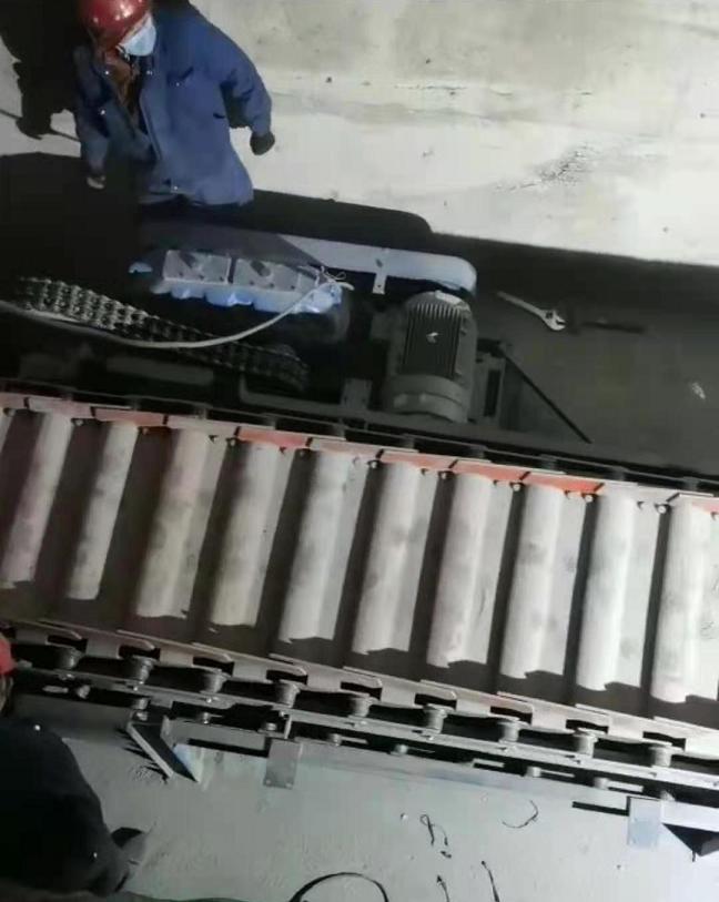 鱗板機施工現(xiàn)場圖